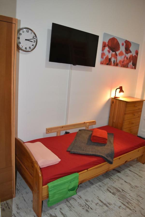 Lara Downtown Apartment Budapest Exterior foto